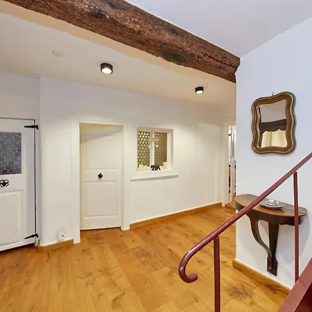 Badstube Anno 1583 Vakantiehuis *